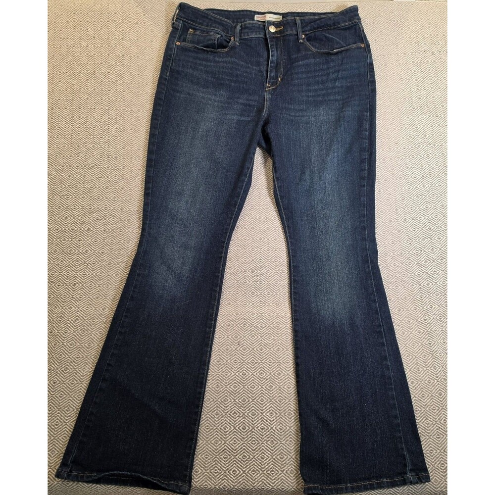 Signature by Levi Strauss & Co. Women’s Mid-Rise Bootcut Jeans Size...